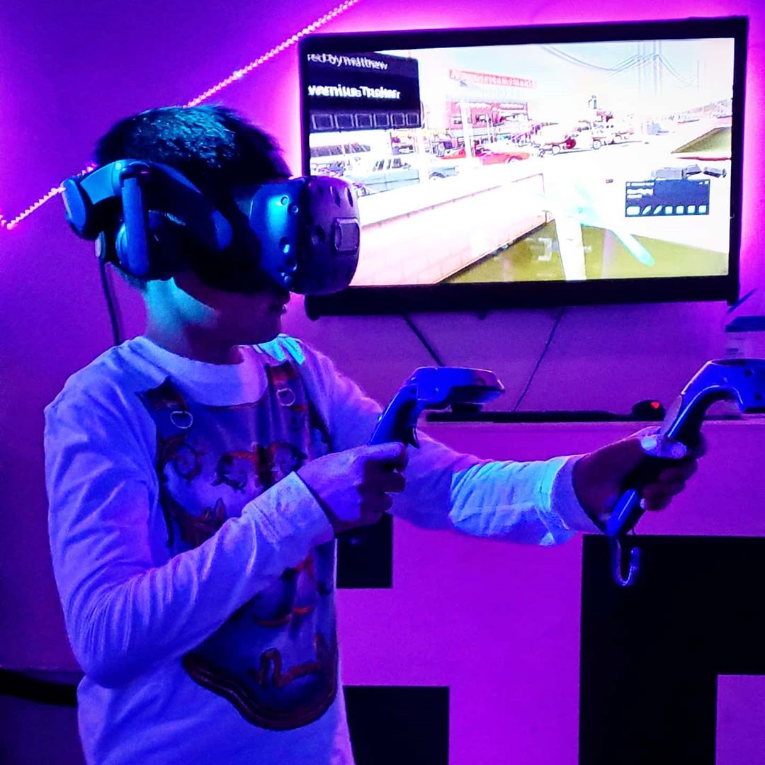 Kids love to play virtual reality games! We have awesome games for kids and adul…
