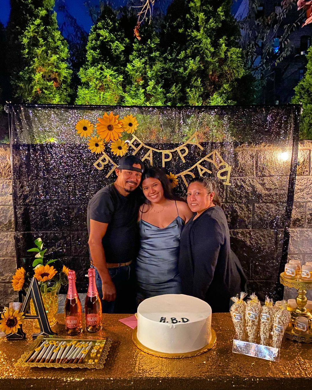 Happy 21st Birthday Ariana!!! #Family #LaFamilia #ChefLeo #Birthday #BirthdayDi…