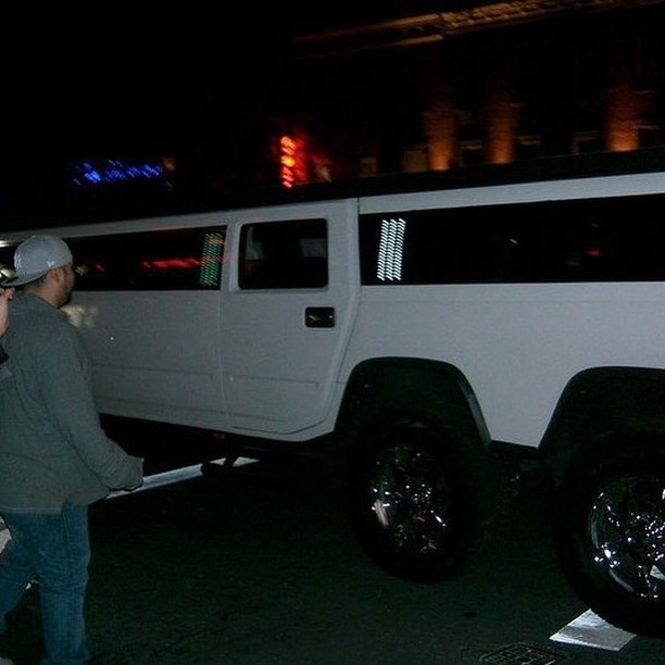 Hummer Limo #birthdaynyc #luxedetigresse……