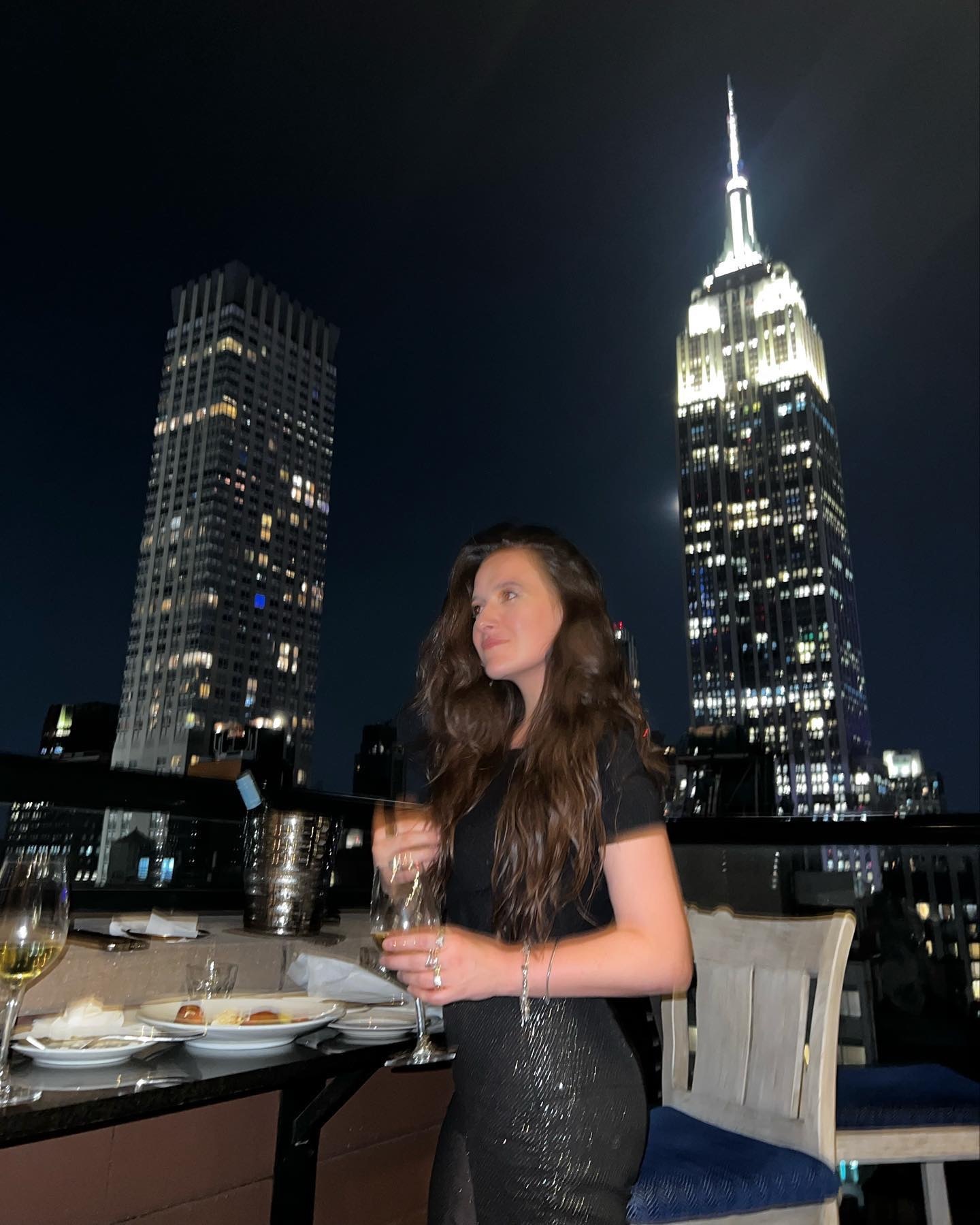 NYC nights feelin’ so right.  : @lumaddutra…