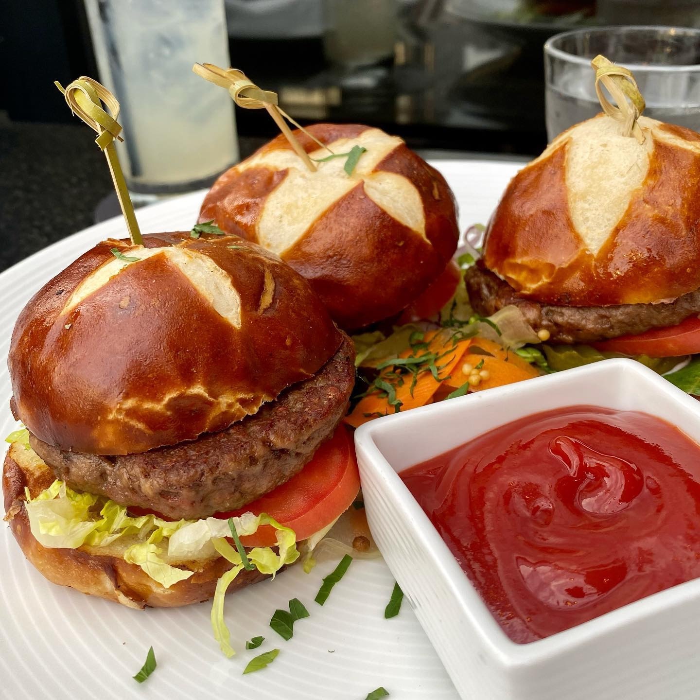 Sliding into the week snacking our our delicious plant-based Impossible Sliders….