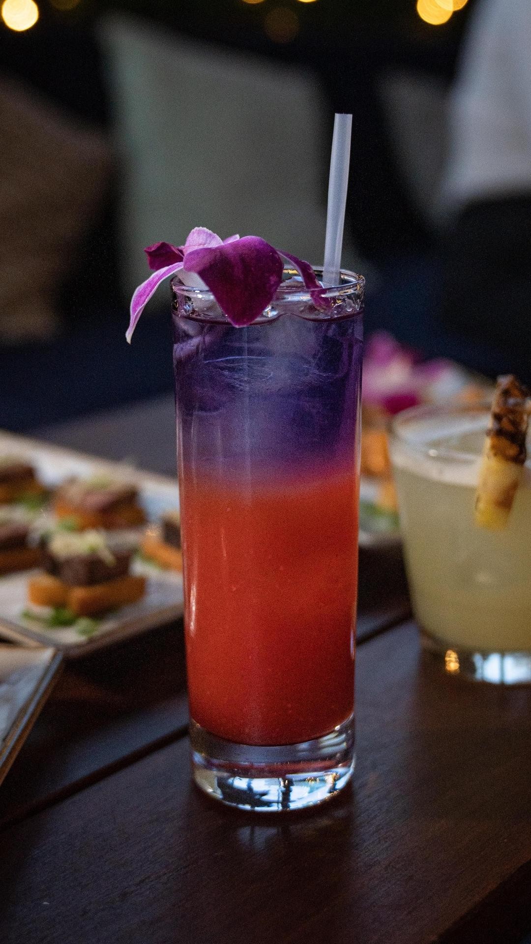 Toxic traits we approve of 

#nycrooftop #explorenyc #elsierooftop #fridaynight …
